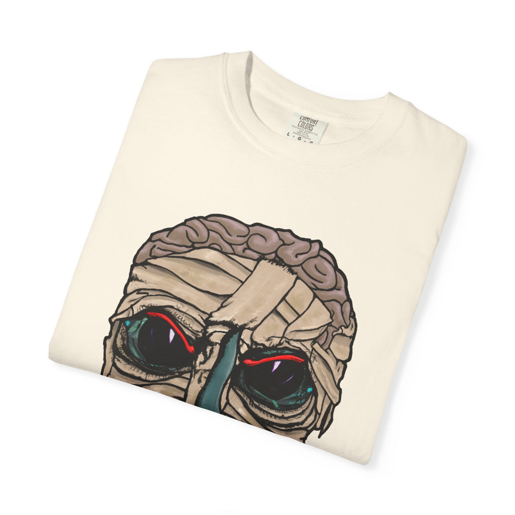 Freaky Features Mummy t-shirt, front shows bandaged mummy head with exposed brain and glowing eyes, back shows open pizza box with brain pizza and worms
