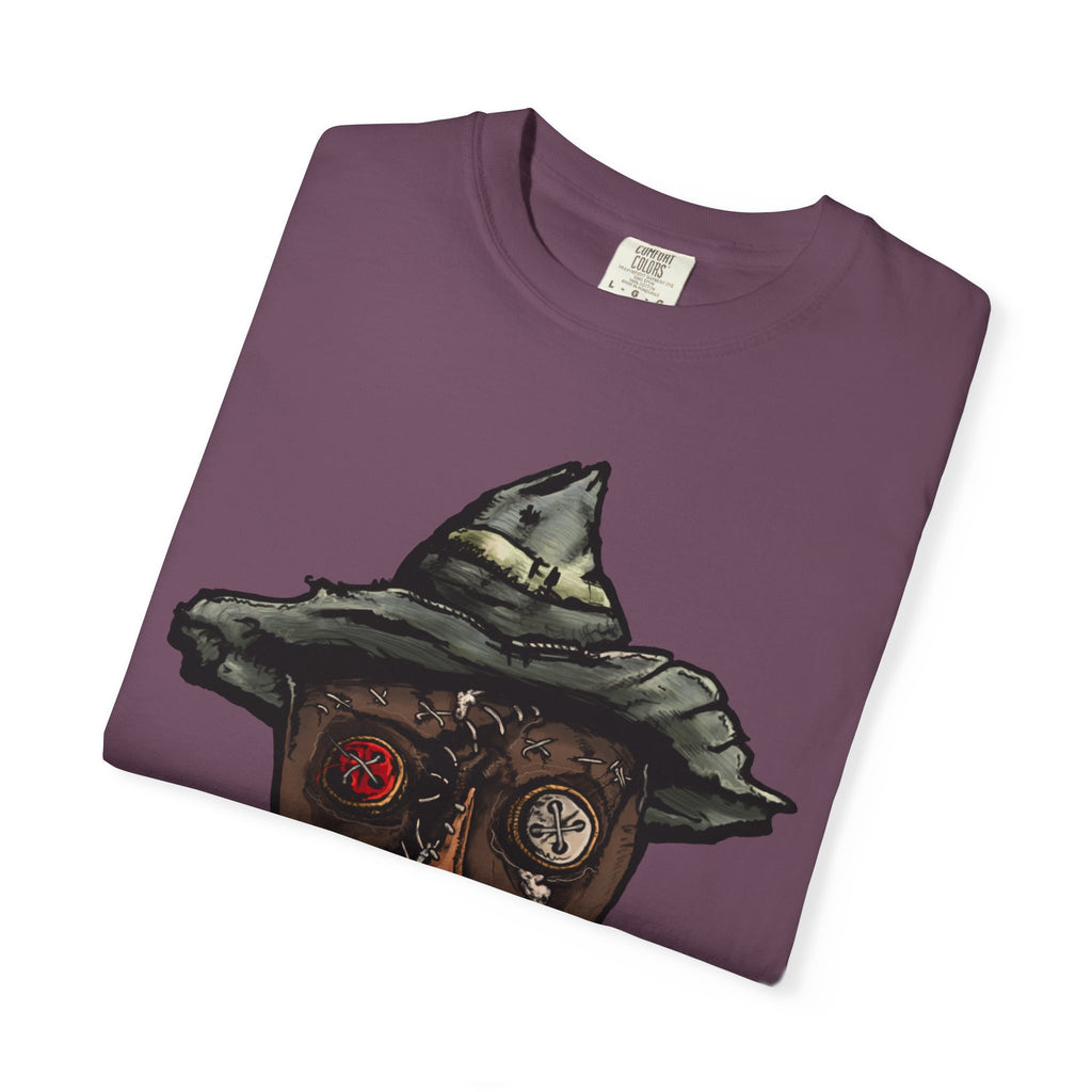 Freaky Features Scarecrow t-shirt, front shows creepy scarecrow head with witch hat and mismatched eyes, back shows open pizza box with lattice cherry pie
