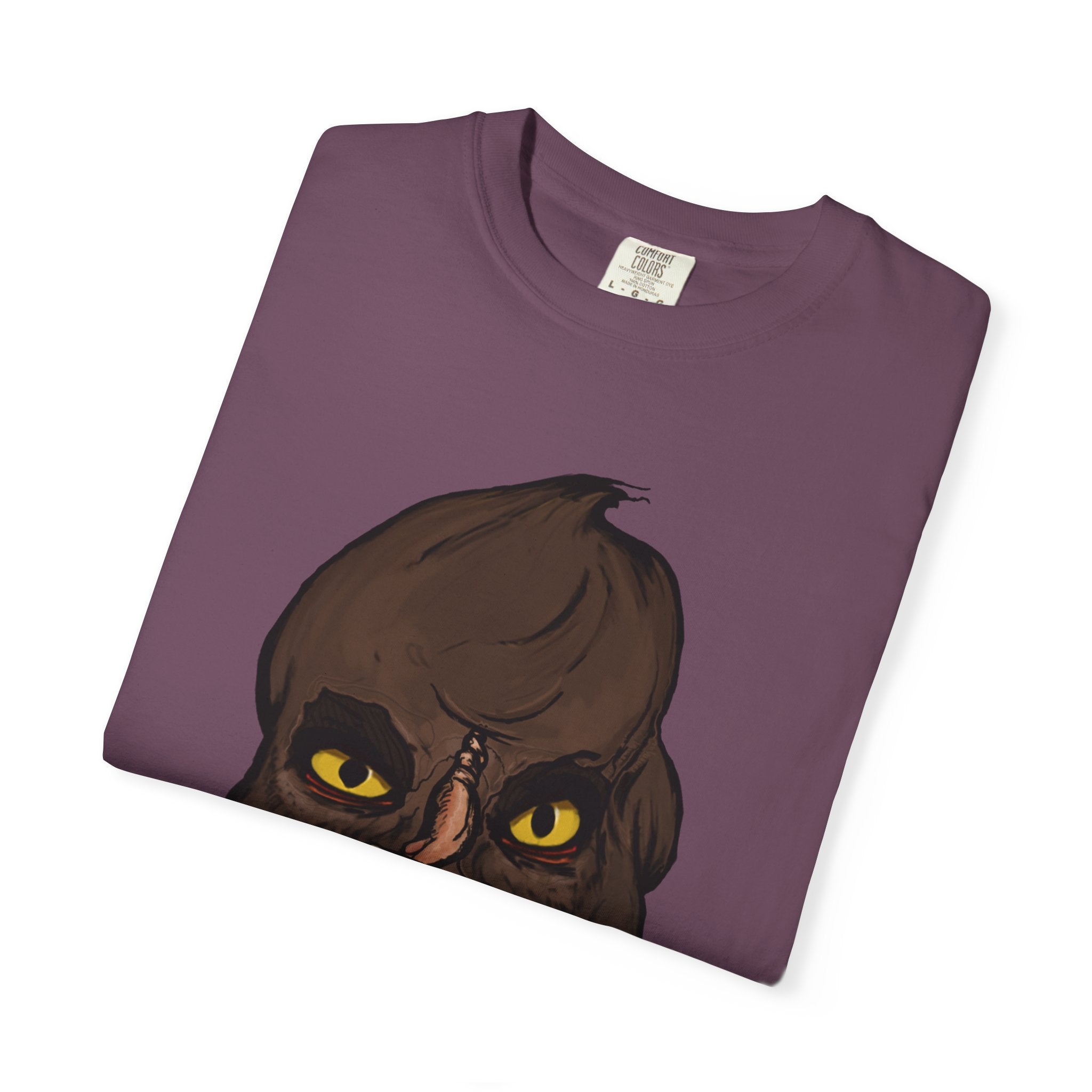 Freaky Features Werewolf t-shirt, front shows werewolf head with glowing yellow eyes and bandaged nose, back shows open pizza box with pepperoni pizza topped with mini cheeseburgers
