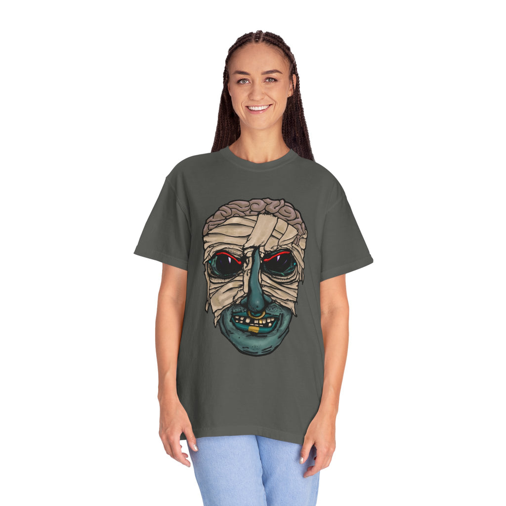 Freaky Features Mummy t-shirt, front shows bandaged mummy head with exposed brain and glowing eyes, back shows open pizza box with brain pizza and worms
